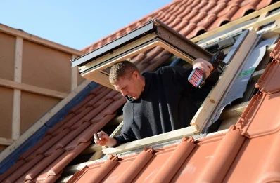 Pose de fenêtres de toit Velux à Frénouville